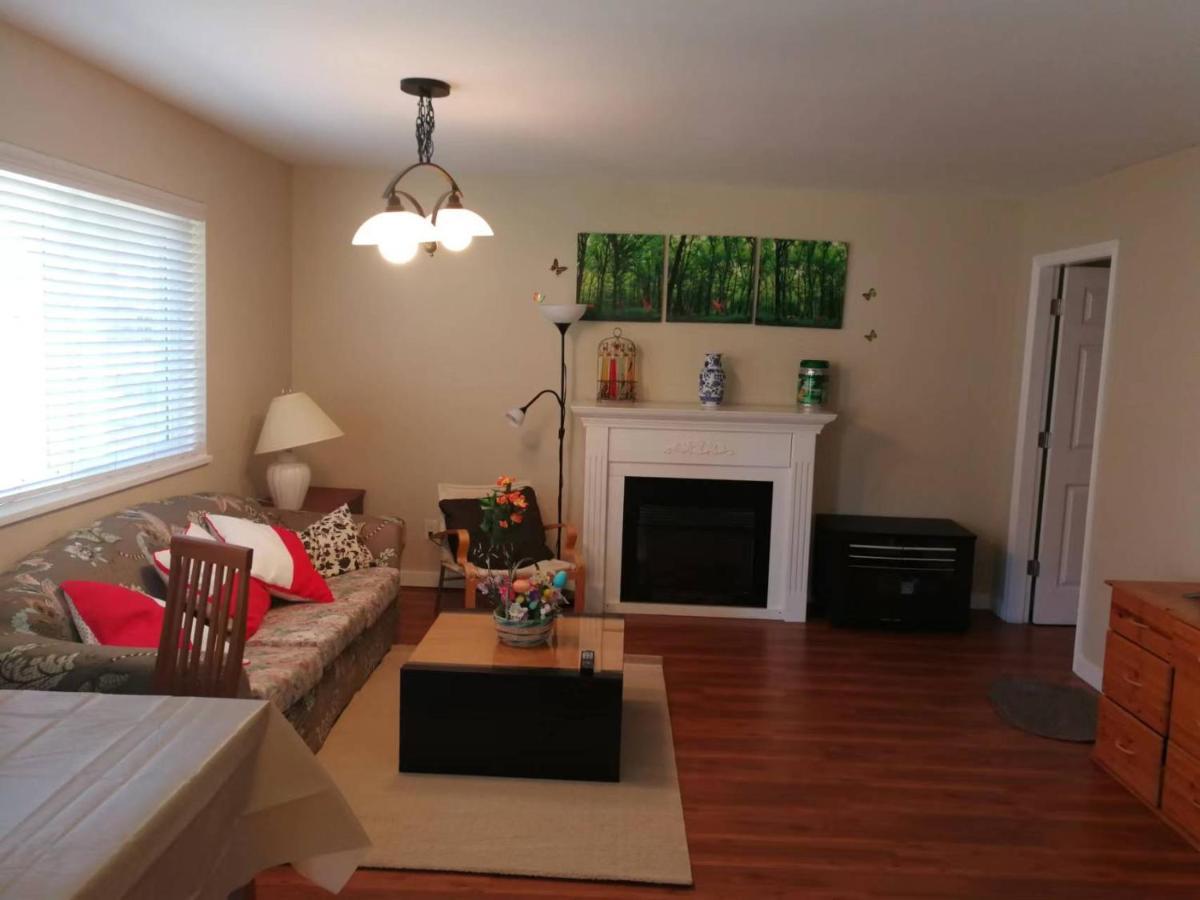 Romantic Homestay Coquitlam Extérieur photo