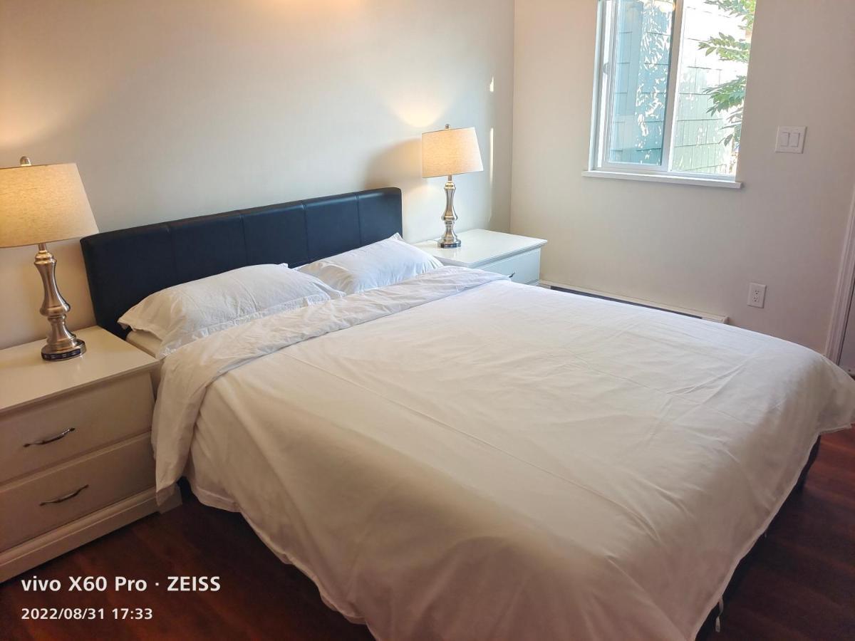 Romantic Homestay Coquitlam Extérieur photo